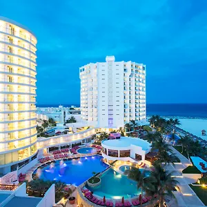 Krystal Grand Курортный комплекс